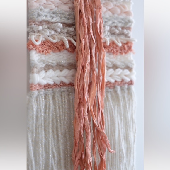 Woven wool wall hanging - Picture 3 of 5